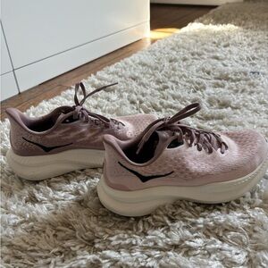 Womens Hoka Mach 6 running shoes